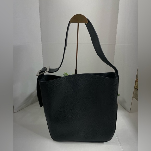 Angela Roi Handbags - Ángela roí  Elegant Black Leather Tote Bag looks in new condition